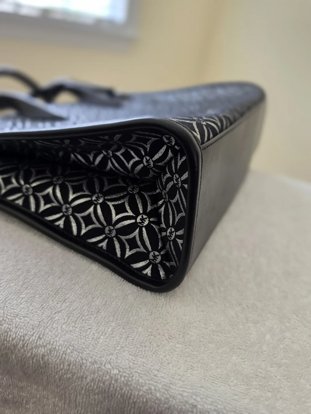 Michael Kors Mirella Black & Silver Geometric Tote